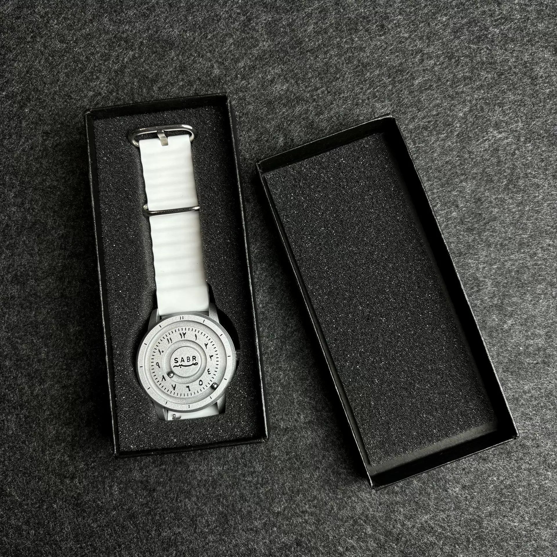 Men's Classic Quartz Watch – Steel & Silicone Band, 30M Waterproof